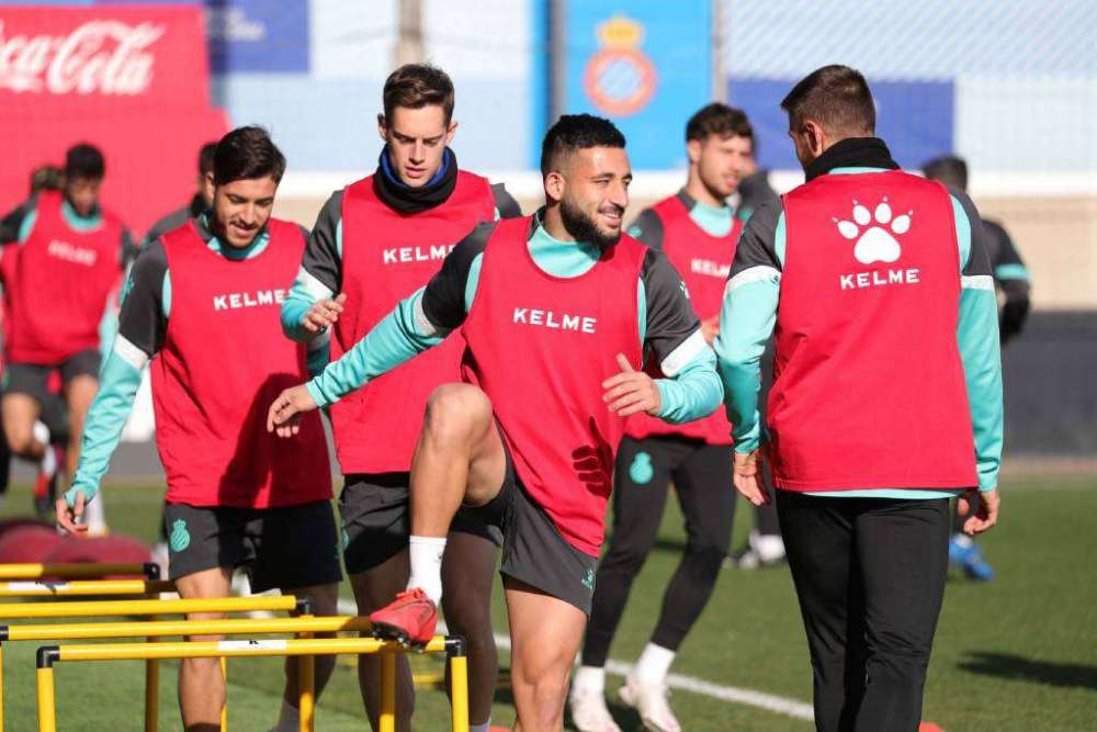  教练临场变阵助球队逆转取胜