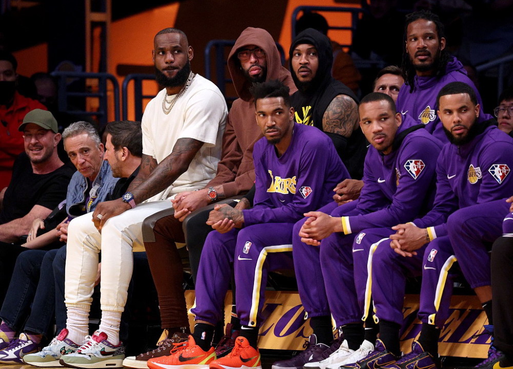  明星选手转会风波，新赛季格局再生变数